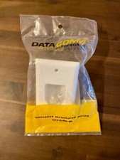 DataComm Electronics 45-0001-WH 1-Gang Recessed Cable Plate (White) 1PC picture