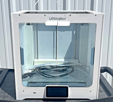Ultimaker S5 R2 Dual Extruder 3D Printer 100-240Vac *No Extruder* Power Tested picture