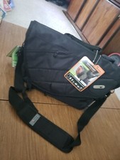 Powerbag Ful Messenger Laptop Bag w Battery Charger Smartphone Tablet 18