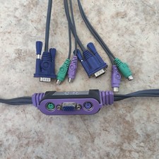 ATEN  (CS62) 2-Ports External KVM  VGA switch with PS 2 picture