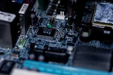 Intel celeron 850/128/100/1.7v sl5ga picture