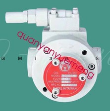 1PC Cycloid pumps Gear pumps Center discharge cutting fluid oil pump TK3040 picture