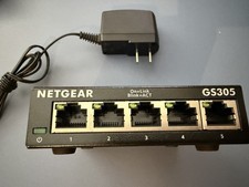 NETGEAR 5-Port Gigabit Ethernet Unmanaged Switch (Gs305) - Desktop Quiet Fanless picture