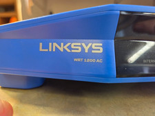 Linksys WRT1200AC Dual-Band AC1200 Router, 4-Port Gigabit, USB 3.0/2.0 picture