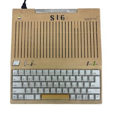 Vintage Apple IIc Plus A2S4500 Computer ~ (powers on) picture