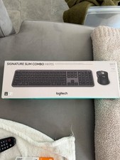 Logitech Signature Slim MK955 for Business Wireless Keyboard and Mouse Combo picture