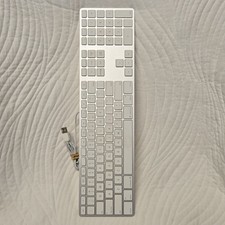 Apple Slim Aluminum Keyboard /w Numeric Keypad A1243 MB110LL/B picture