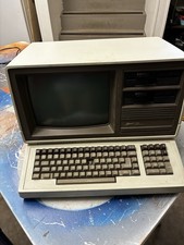 Zenith Data Systems Z-120 8085/8088 CPU All-In-One Computer picture
