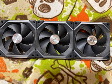 Lian Li 120mm RGB Case Fans x7 + Lian Li 140mm RGB Case Fans x2 picture