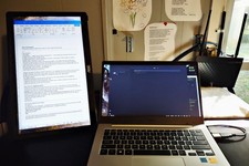 AOC E1649FWU 15.6