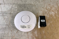 UBIQUITI UNIFI UAP- AC-LR LONG RANGE WIRELESS ACCESS POINT W/POE ADAPTER picture