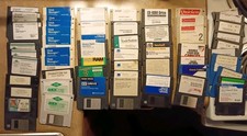 Lot of 25 Programs Vintage Pc Computer 3.5