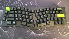 Sneakbox Alice Ergonomic Keyboard w. Glorious Panda Switches & Matrix Keycaps picture