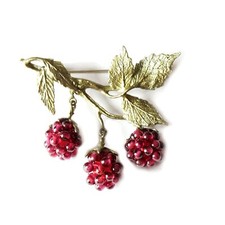 Raspberry Pin 5554 picture