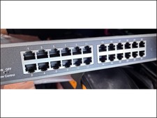 LevelOne FSW-2450 24-Port Fast Ethernet Unmanaged Switch – 19