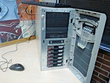 Compaq ML350 G3 2 X Xeon 2.2Ghz/512,2GB,SmartArray 532, SCSI Trays,K&M picture