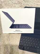 Apple iPad Pro Smart Keyboard Folio Keyboard Case, Black, Integrated Stand picture