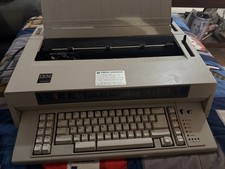  IBM QuietWriter 7 Electric Typewriter Type 6750 picture