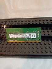 GENUINE HYNIX 8GB PC4-2666V DDR4 LAPTOP MEMORY - (CA612) HMA81GS6JJR8N-VK picture