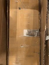 APC NetShelter Rack PDU, Switched, 0U, 5.0kW 200V and 208V 30A APDU9941 Open Box picture