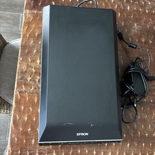 Epson Perfection V600 Flatbed Photo  Document Scanner TESTED Includes Cord picture