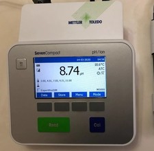 Mettler Toledo SevenCompact S220 pH Meter, Tested Worked Perfectly. Excellent picture