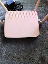 D-Link DIR-615 Wireless Router 150 Mbps Fast Ethernet 4-Port LAN White Adapter picture