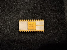 Vintage Intel C4040 White Ceramic CPU in Working Condition MCS40 Family RARE picture