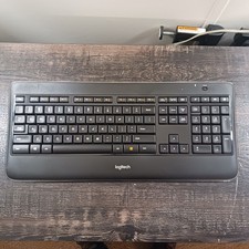 LOGITECH K800 Wireless Illuminated Keyboard (Y-R0065) with USB Receiver Dongle picture
