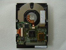 DCAS-32160, IBM 2.1GB SCSI 50-PIN Hard drive picture