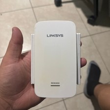 Linksys RE6300 AC750 Boost Wi-Fi Range Extender - Dual-Band Wifi Booster picture
