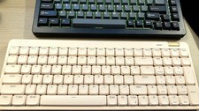 Lofree FLOW Lite 100-Key Mechanical Keyboard Wireless Triple Mode White picture