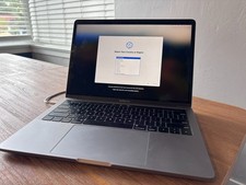 Apple 2018 MacBook Pro with 2.3GHz Intel Core i5, 13-inch, 8GB RAM, 256GB SSD picture