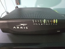 ARRIS TG862G DOCSIS 3.0 Residential Gateway 802.11n 4 port router w Power TESTED picture