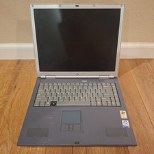 Gateway 400SD4 Laptop Intel Pentium 4 1.6GHz Doesn't Turn On For Parts Or Repair picture