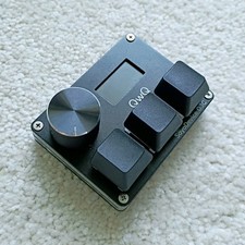 SayoDevice 03C Wired USB-C Macro Keypad with Rotary Knob picture