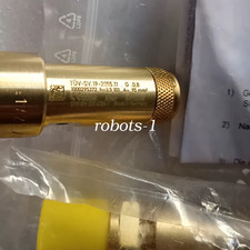 1PC Brand New Rexroth R412007697 Valve  FedEx or DHL picture