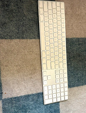 Applew Magic Keyboard with Numeric Keypad Wireless, Rechargable - US English picture
