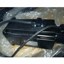 Fuji GYS751DC2-T2A-B SERVO MOTOR GYS751DC2T2AB New fedex or DHL picture