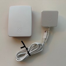 Raspberry Pi 4 Model B With Power Cord picture