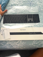 Apple Magic Keyboard w/ Numeric Keypad Full-Size Black QWERTY English picture