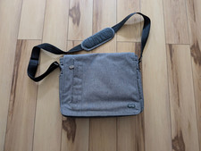 Case Crown Campus Messenger Computer Laptop Bag 12 X 16 Gray Black picture