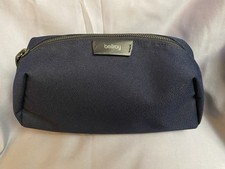 Bellroy Tech Desk Organizer Travel Cable Pouch Zip Case Bag EUC picture