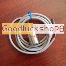 1Pcs New Fit For cylindrical proximity switch FL7M-2J6AD sensor FL7M2J6AD picture