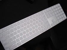 New Magic Keyboard w/ Touch ID & Numeric Keypad for Mac with Apple Silicon Chips picture