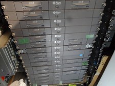 SUN 380-1325 1U RackMount Enclosure W/ Dual DAT72 DDS5 380-1324 SG-XTAPDAT72-R2 picture