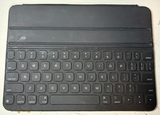 Used Apple Smart Keyboard Folio for iPad Pro 11