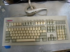 Key Tronic Fivestar 101 Keyboard 5 pin din male connection P/N 31984 E03417201 picture