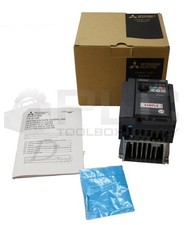 NEW MITSUBISHI FR-D740-036-NA COMPACT SIZE INVERTER D700 5.9A 3PH 380-480VAC picture