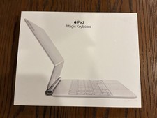 Apple USB-C Magic Keyboard for 11-inch iPad Pro (1st, 2nd, or 3rd -  White picture